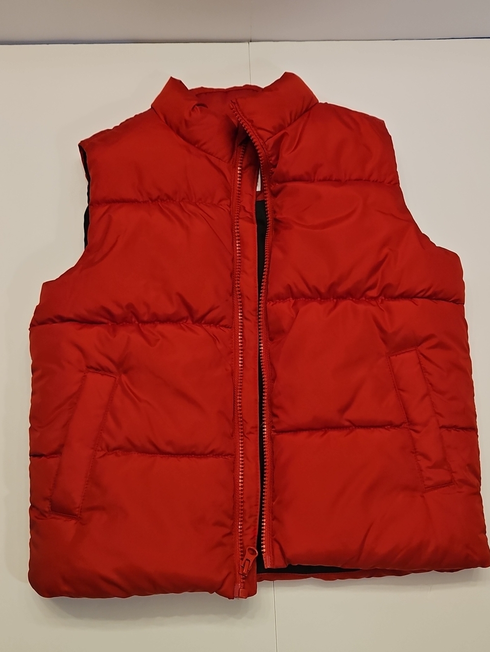 Old Navy Kids Red Puffer Vest Sleeveless Jacket S (6-7) EUC